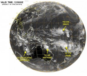 2015年台風3号発生中