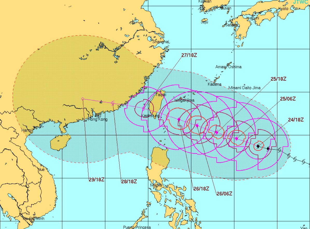 台風17号メーギー進路